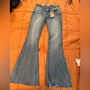 BKE Women's low rise Flared Jeans new with tags